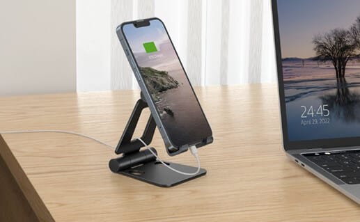 The-different-types-of-cellphone-stands